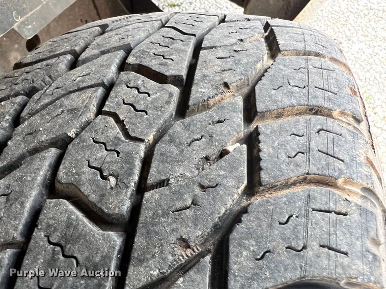 image for item KC9944 2004 Ford E250  van