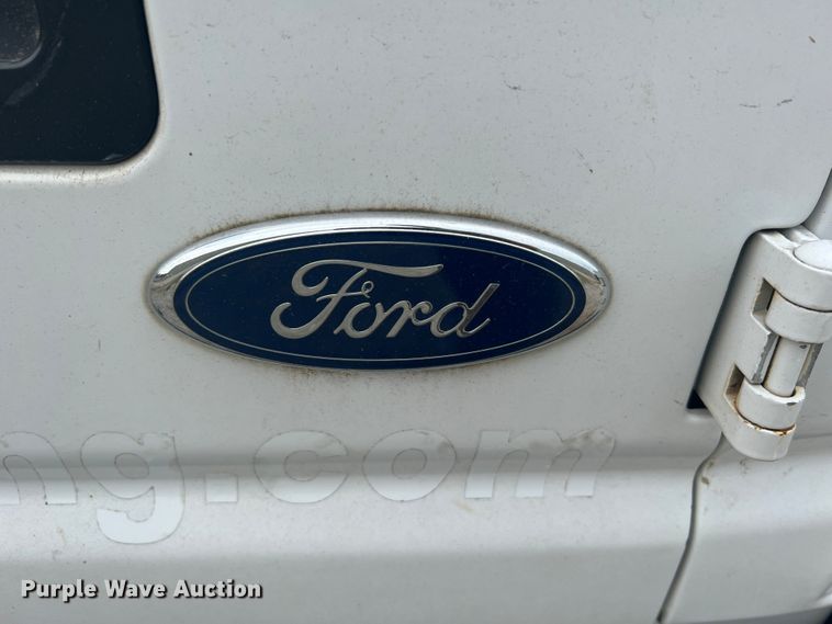 image for item KC9944 2004 Ford E250  van