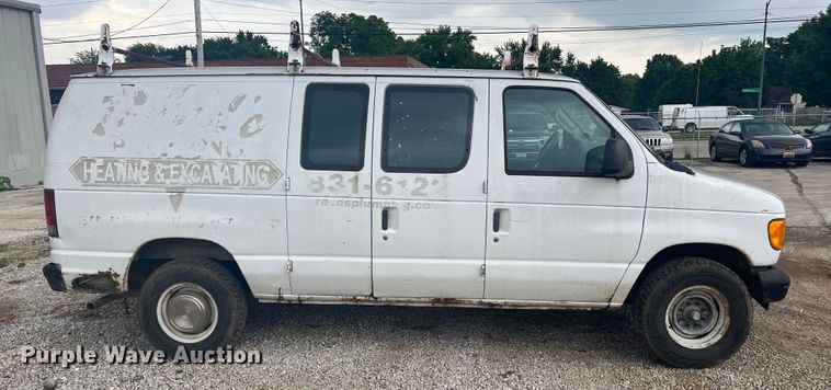 image for item KC9945 2003 Ford E250  van