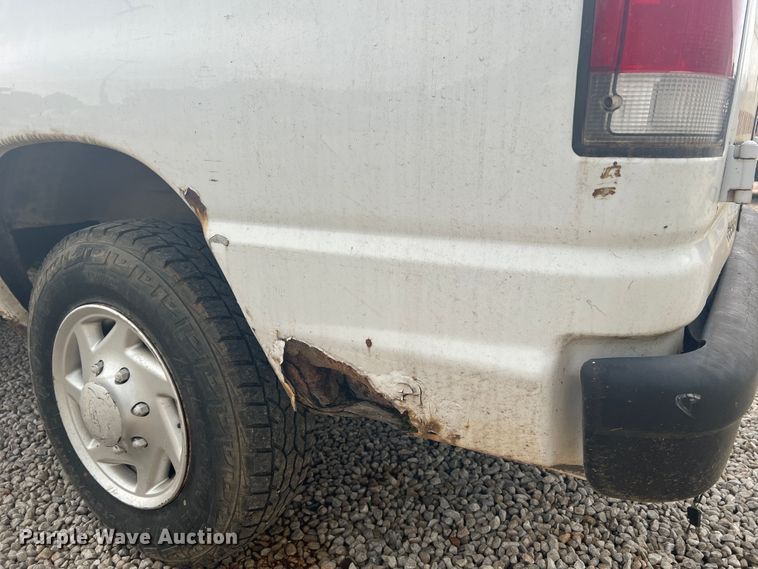 image for item KC9945 2003 Ford E250  van