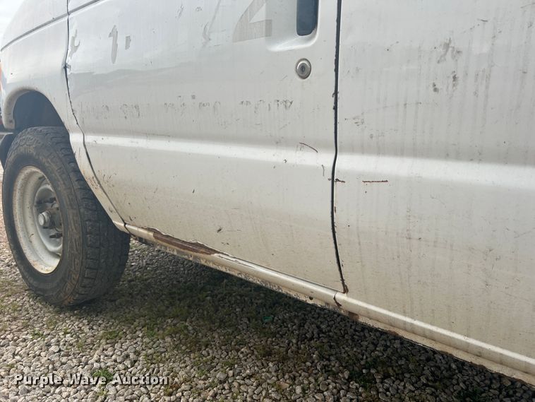 image for item KC9945 2003 Ford E250  van