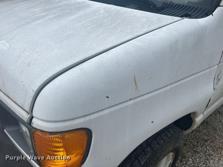 image for item KC9945 2003 Ford E250  van