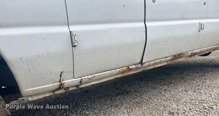 image for item KC9945 2003 Ford E250  van