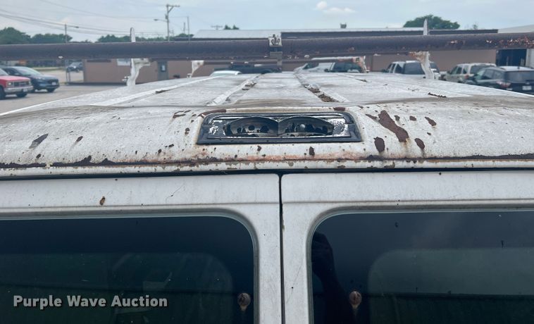 image for item KC9945 2003 Ford E250  van