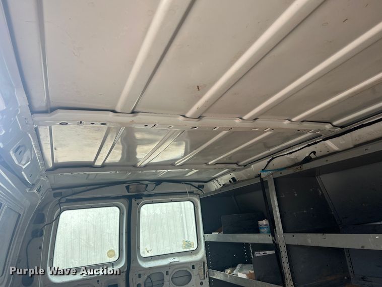 image for item KC9945 2003 Ford E250  van