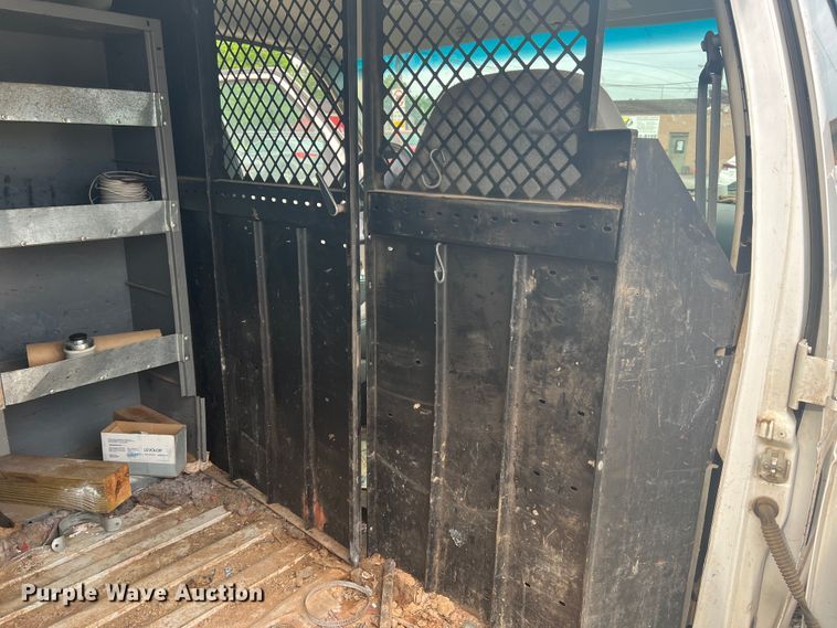 image for item KC9945 2003 Ford E250  van