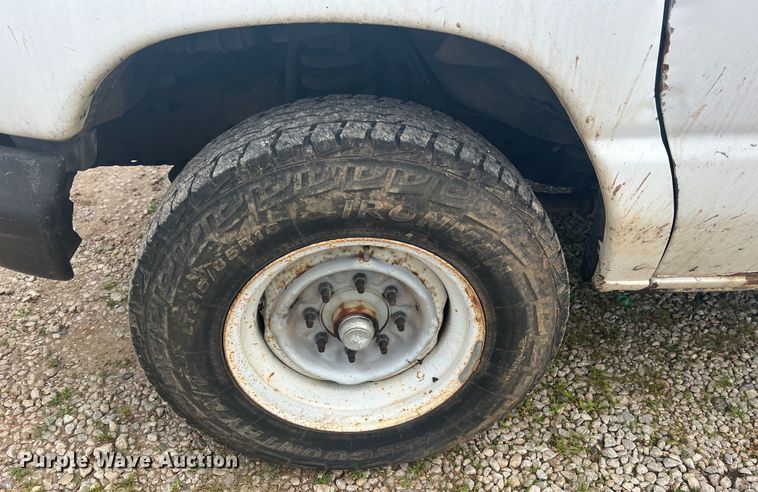 image for item KC9945 2003 Ford E250  van