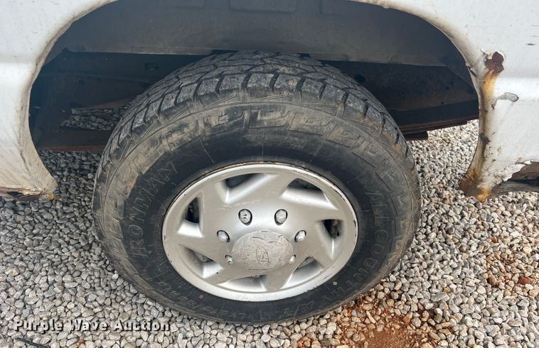 image for item KC9945 2003 Ford E250  van