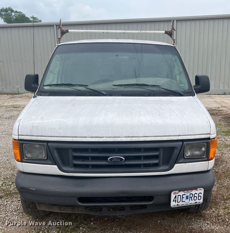 image for item KC9946 2006 Ford E250  van