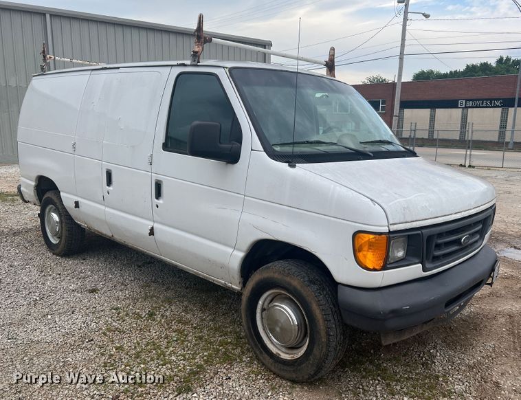image for item KC9946 2006 Ford E250  van