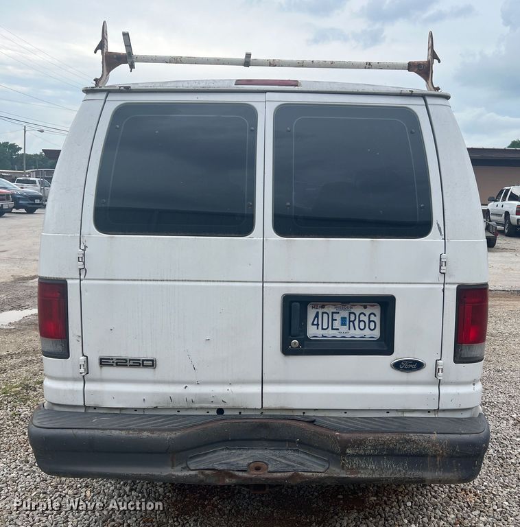 image for item KC9946 2006 Ford E250  van