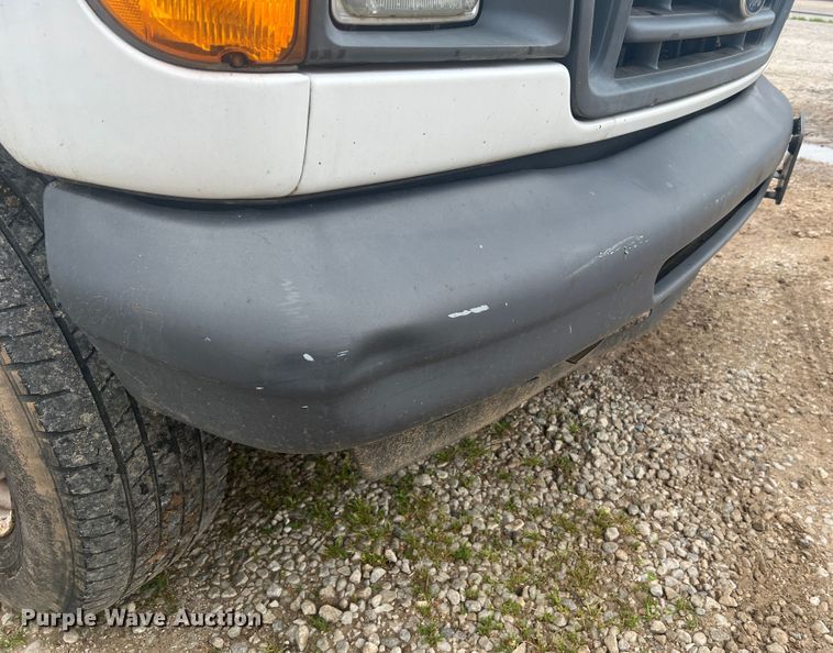 image for item KC9946 2006 Ford E250  van