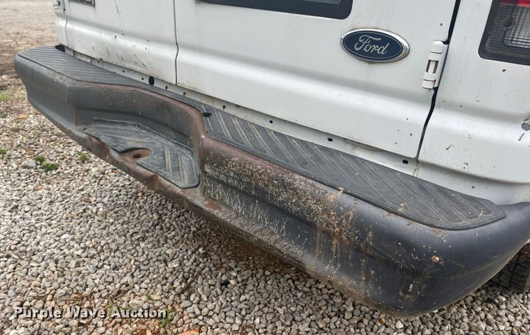 image for item KC9946 2006 Ford E250  van