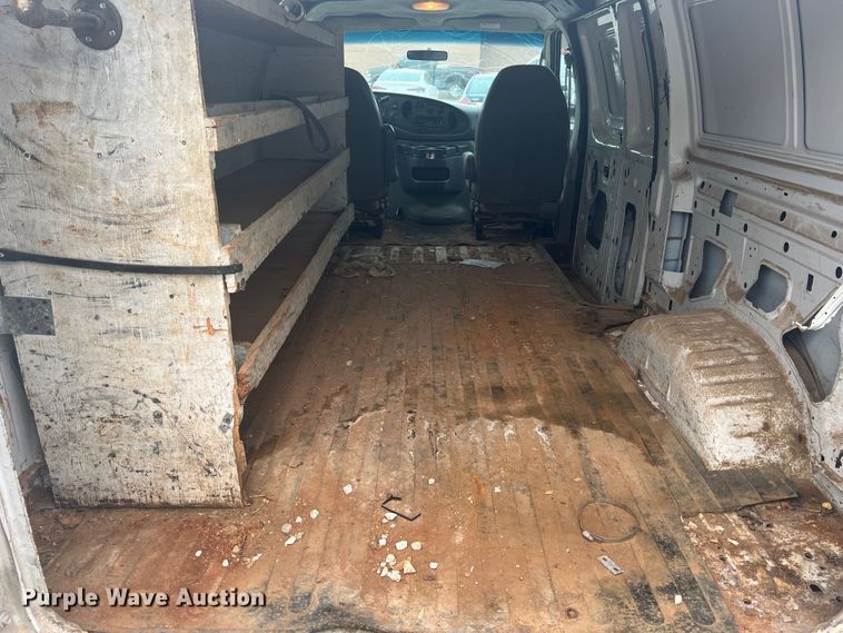 image for item KC9946 2006 Ford E250  van