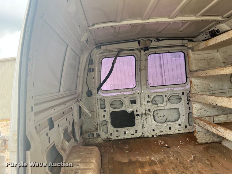 image for item KC9946 2006 Ford E250  van