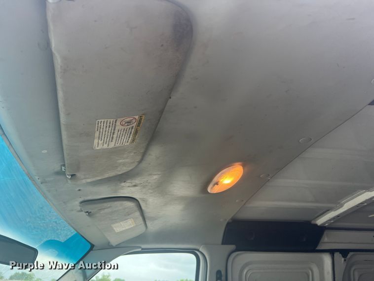 image for item KC9946 2006 Ford E250  van