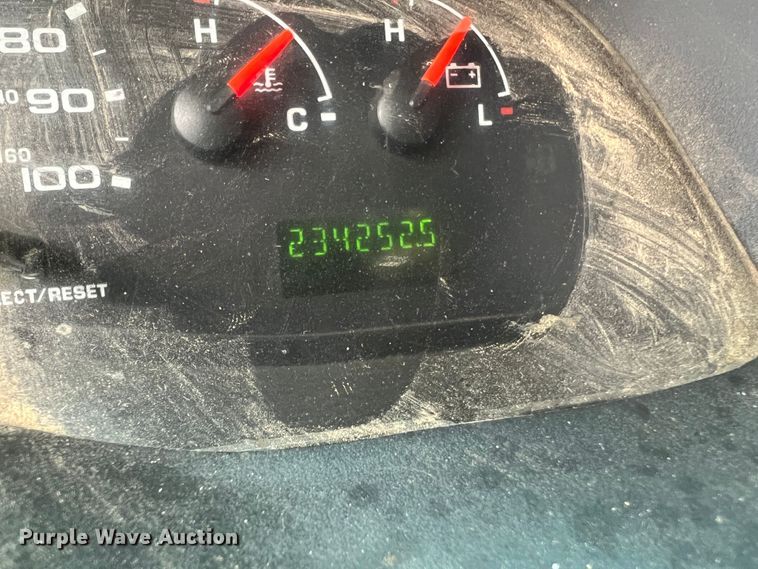 image for item KC9946 2006 Ford E250  van