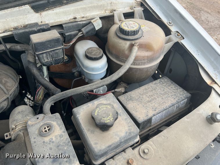 image for item KC9946 2006 Ford E250  van