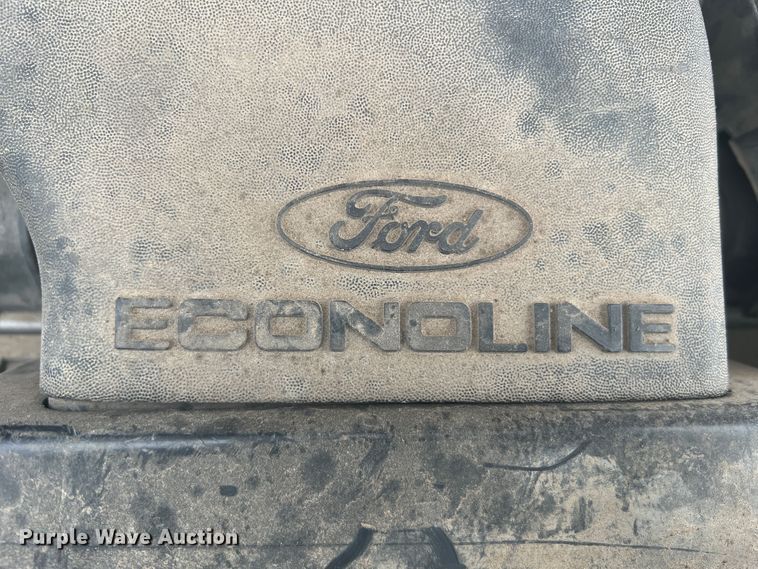 image for item KC9946 2006 Ford E250  van