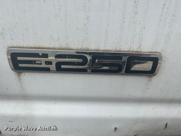 image for item KC9946 2006 Ford E250  van