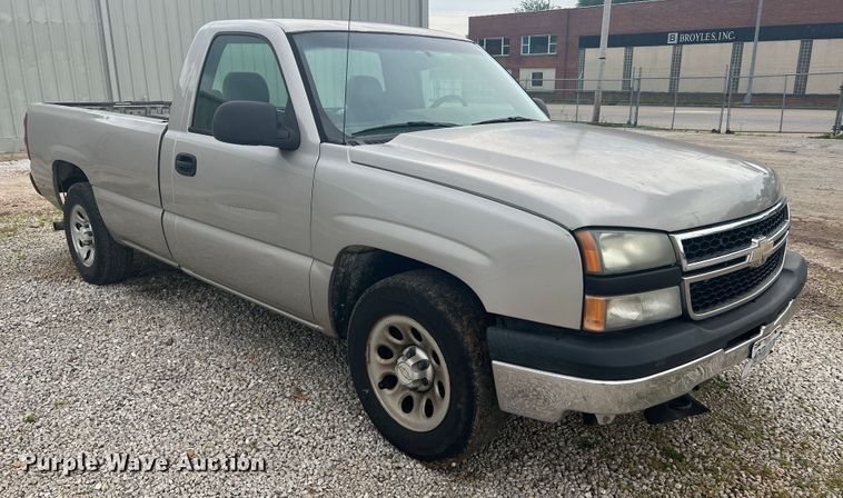 image for item KC9947 2006 Chevrolet Silverado 1500  pickup truck
