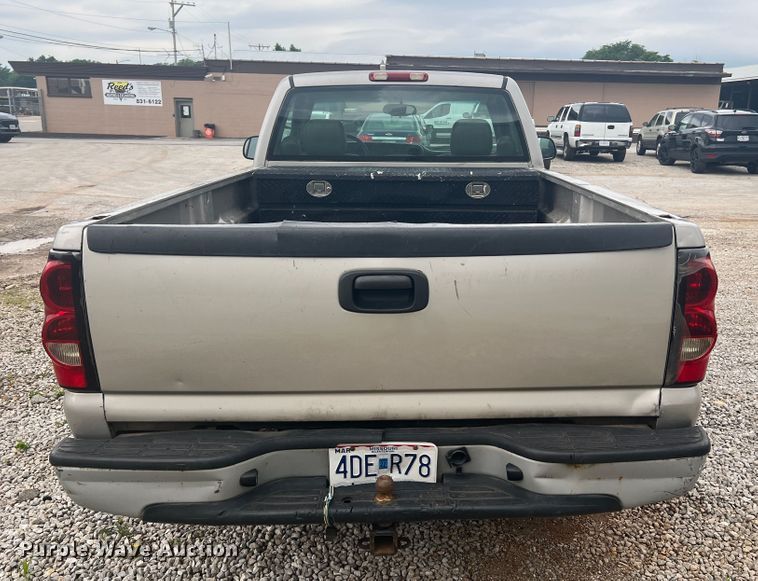 image for item KC9947 2006 Chevrolet Silverado 1500  pickup truck