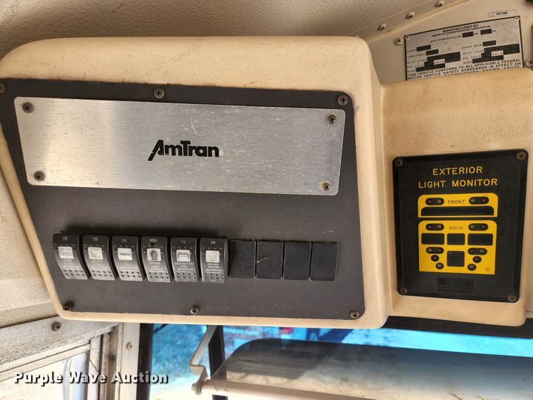 image for item KE9873 2001 International 3800 AmTran  school bus