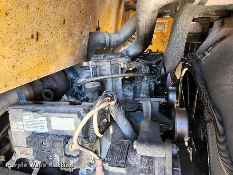 image for item KE9873 2001 International 3800 AmTran  school bus