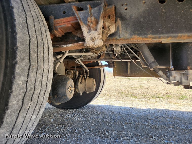 image for item KE9873 2001 International 3800 AmTran  school bus