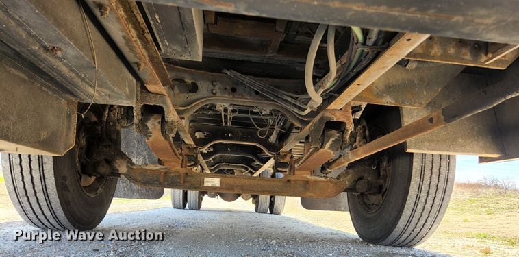 image for item KE9873 2001 International 3800 AmTran  school bus