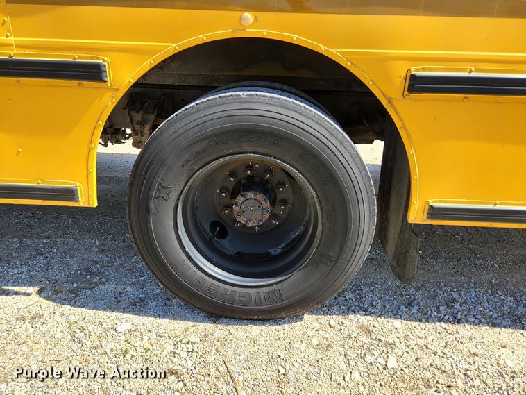 image for item KE9873 2001 International 3800 AmTran  school bus