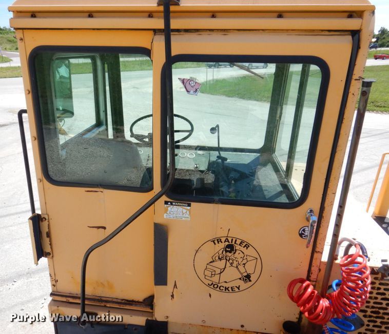 image for item KF9636 1994 Capacity TJ5000  yard truck