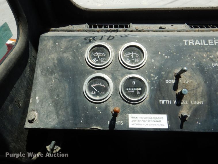 image for item KF9636 1994 Capacity TJ5000  yard truck