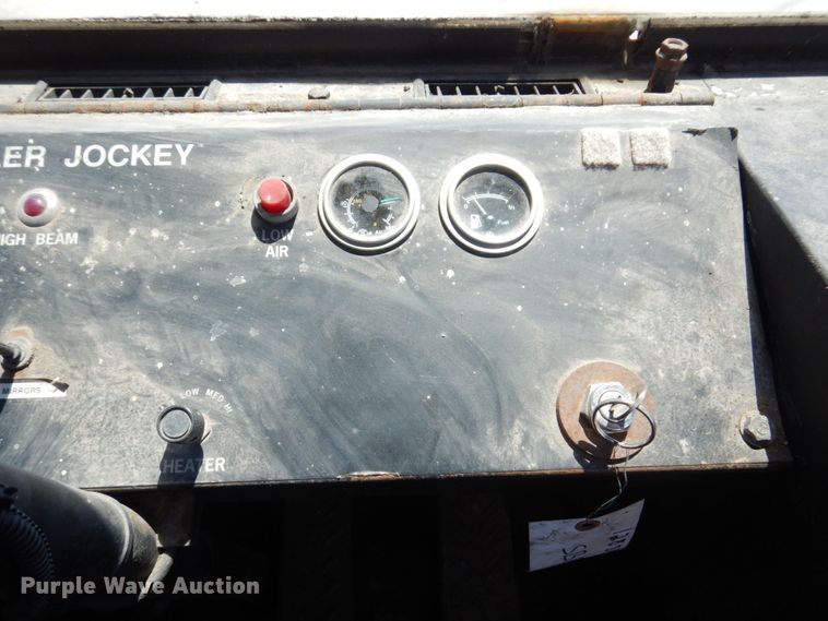 image for item KF9636 1994 Capacity TJ5000  yard truck