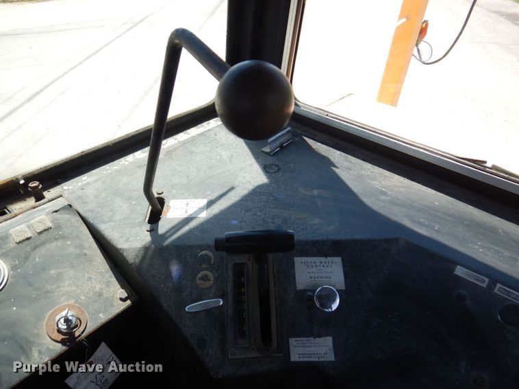 image for item KF9636 1994 Capacity TJ5000  yard truck