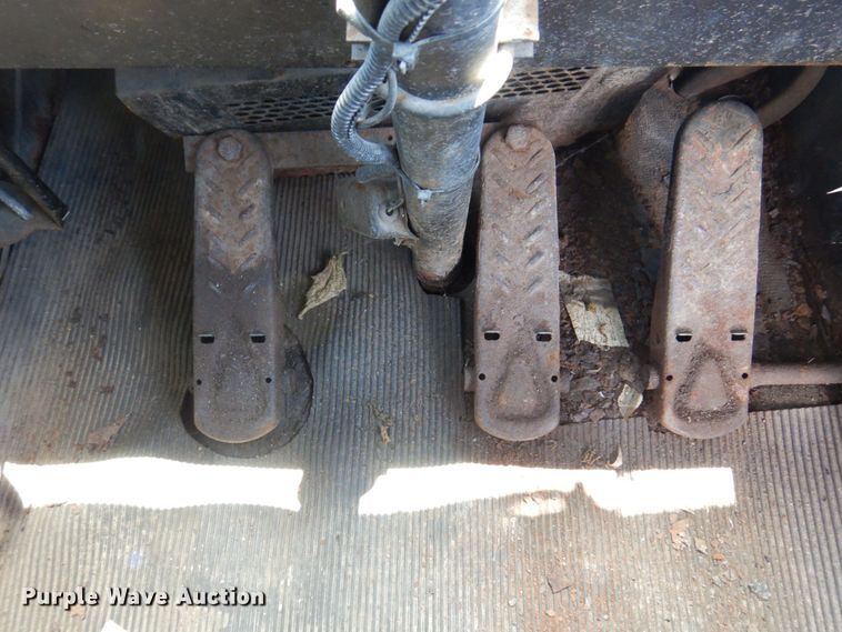 image for item KF9636 1994 Capacity TJ5000  yard truck