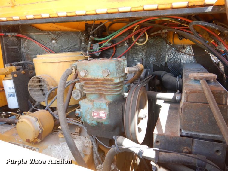 image for item KF9636 1994 Capacity TJ5000  yard truck