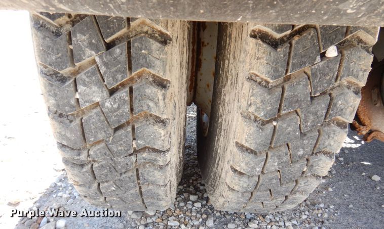 image for item KF9636 1994 Capacity TJ5000  yard truck