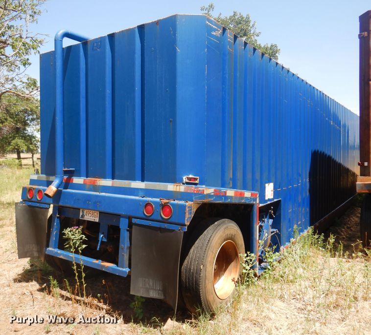 image for item KI9253 2004 Frac 500B  frac tank trailer