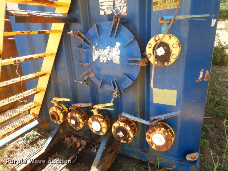 image for item KI9253 2004 Frac 500B  frac tank trailer