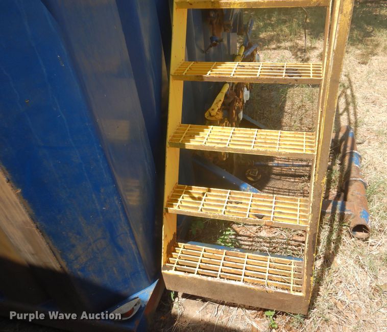 image for item KI9253 2004 Frac 500B  frac tank trailer