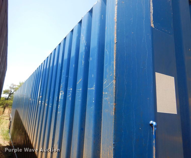 image for item KI9253 2004 Frac 500B  frac tank trailer