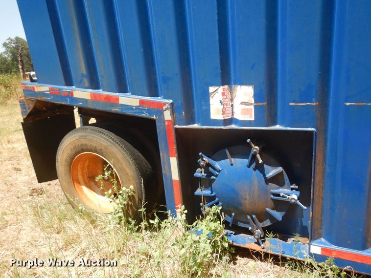 image for item KI9253 2004 Frac 500B  frac tank trailer