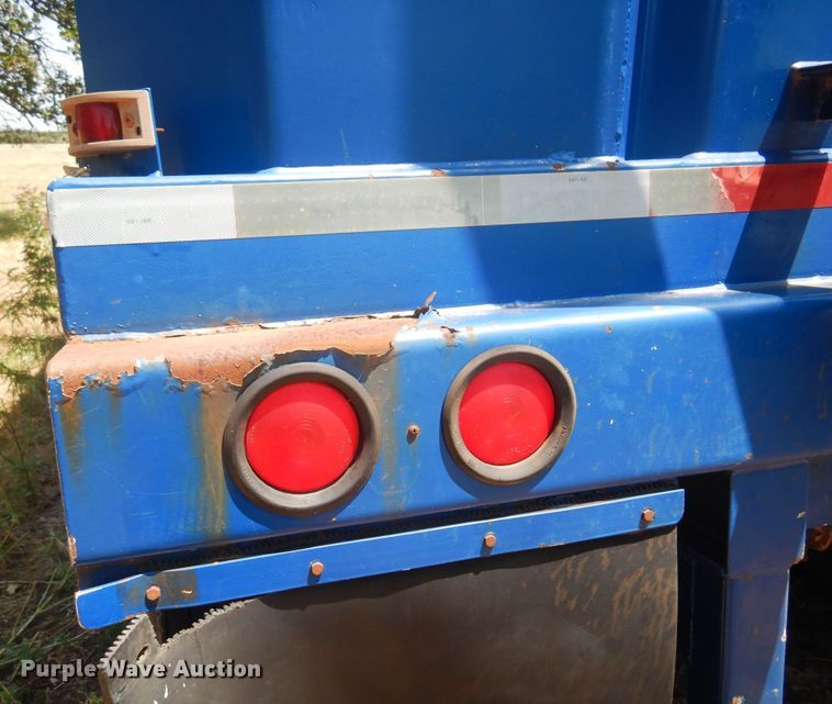 image for item KI9253 2004 Frac 500B  frac tank trailer