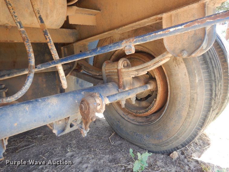 image for item KI9253 2004 Frac 500B  frac tank trailer