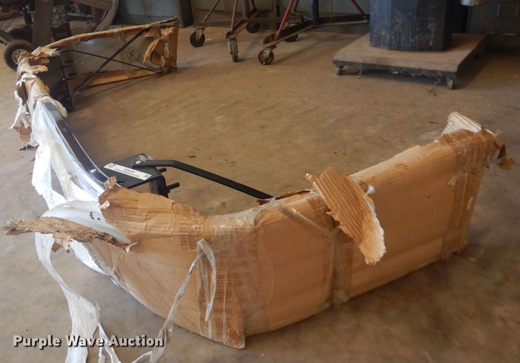 image for item KI9256 1999 Volvo  front bumper