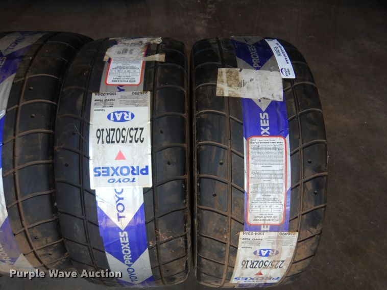 image for item KI9258 (4) Toyota Proxes 225/50ZR16 tires