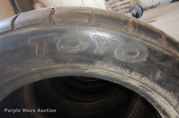 image for item KI9258 (4) Toyota Proxes 225/50ZR16 tires