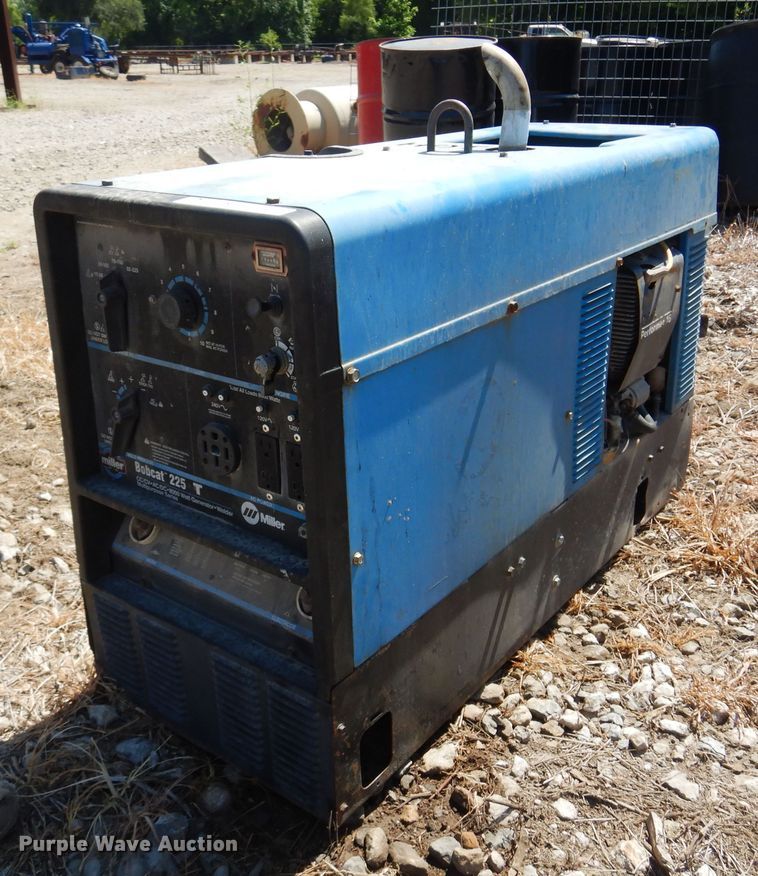 image for item KI9286 Miller Bobcat 225  welder/generator