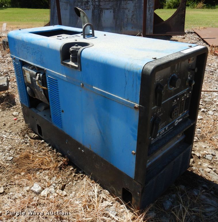 image for item KI9286 Miller Bobcat 225  welder/generator